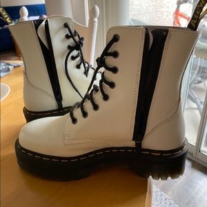 White platform Doc Marten boots size 9!!